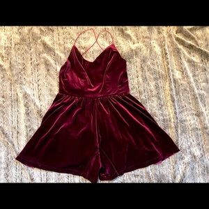 Red wine velvet romper，X back， New